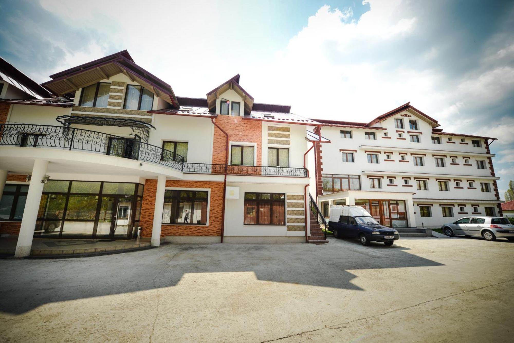 Pension Florica Pitesti Luaran gambar