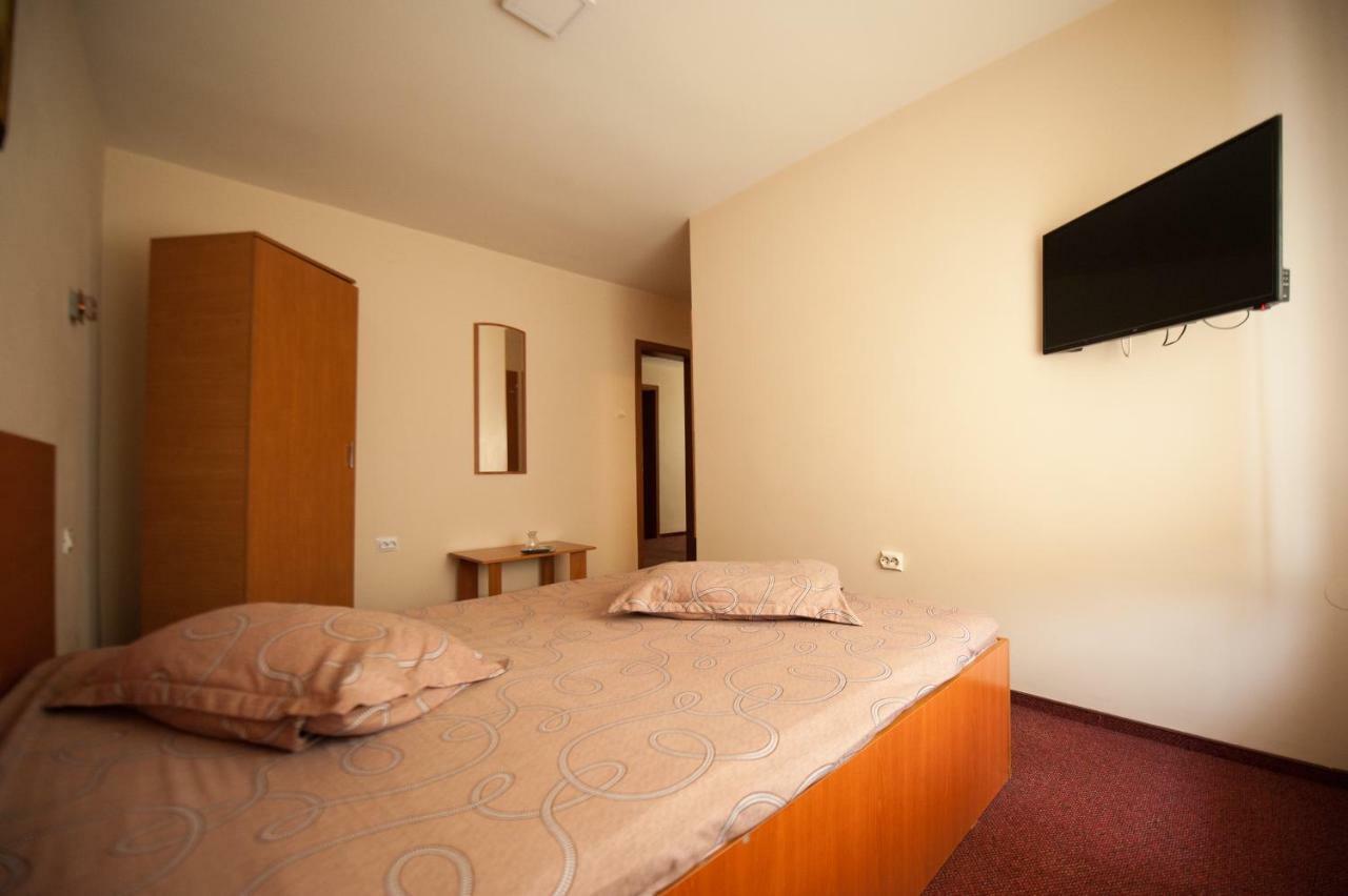Pension Florica Pitesti Luaran gambar